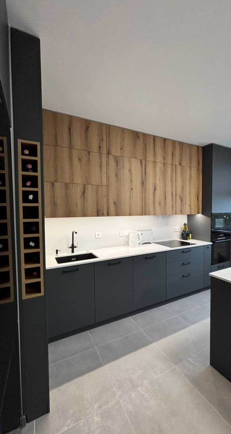 Кухня зеленая под заказ